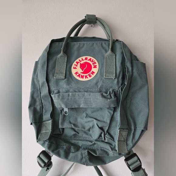 Fjallraven Kanken Mini Backpack - Picture 4 of 4